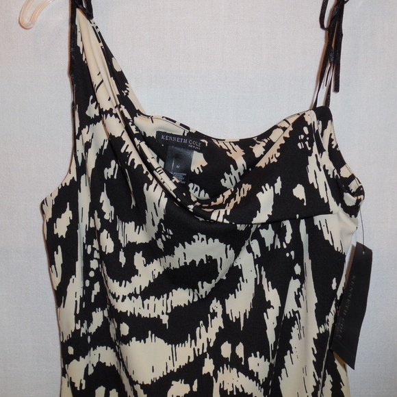 NWT!  Kenneth Cole Sexy Knit Top - Picture 5 of 5